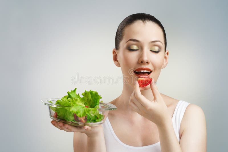 Comer alimentos saudáveis fotos de stock royalty free