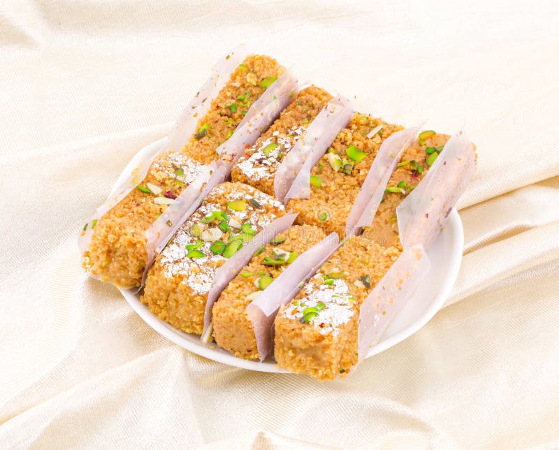 Comida indiana gulab halwa fotos de stock royalty free