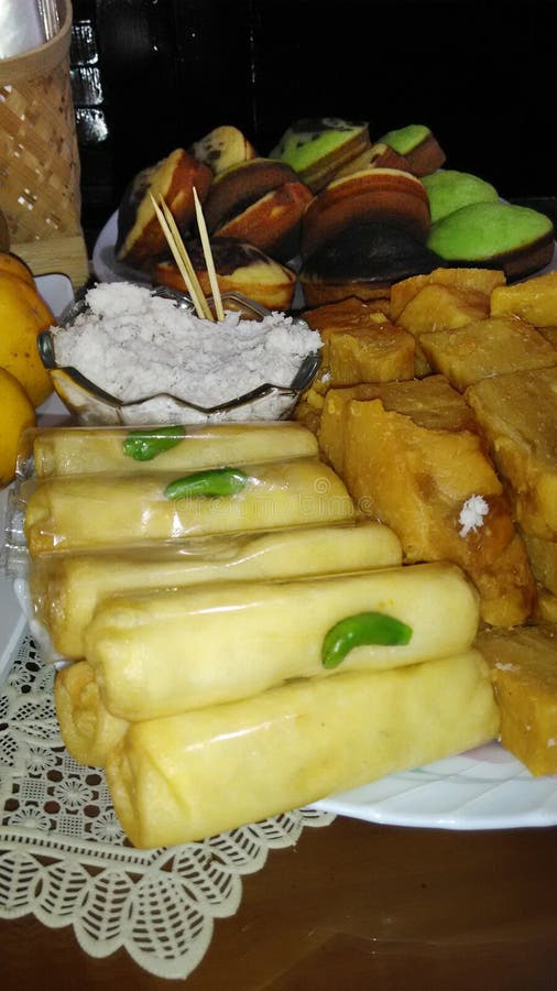 Comida indonesia tradicional a solas de Sosis fotografía de archivo Comida indonesia tradicional a solas de Sosis fotografía de archivo