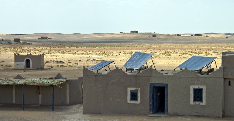 Comitati solari in deserto fotografia stock libera da diritti Comitati solari in deserto fotografia stock libera da diritti