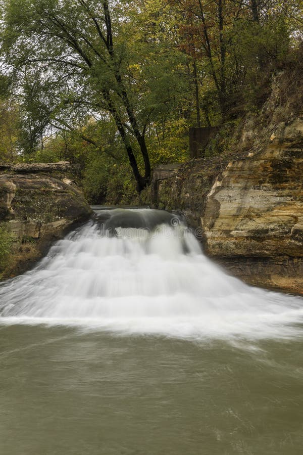 Como Falls in Autumn stock image. Image of cliff, cascade 102005359