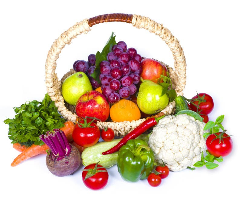 Composizione della frutta e delle verdure in canestro di vimini fotografia stock libera da diritti