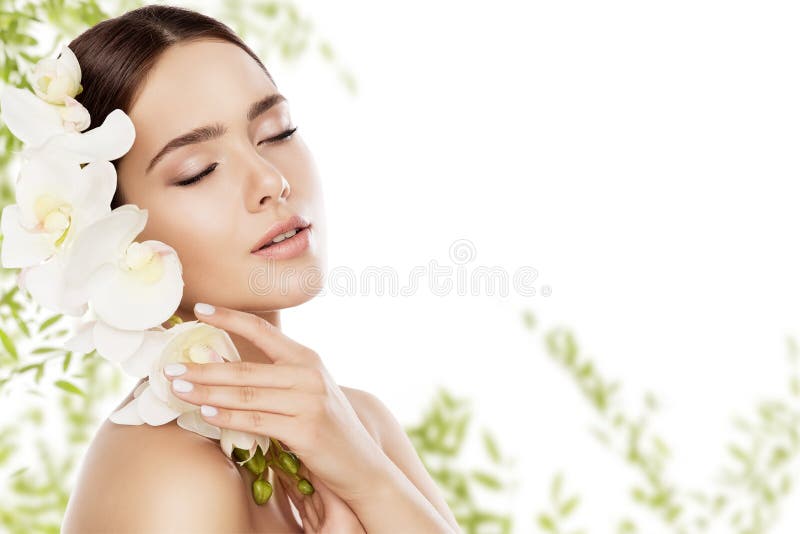 A composição dos cuidados com a pele e da cara da beleza, mulher Skincare natural compõe