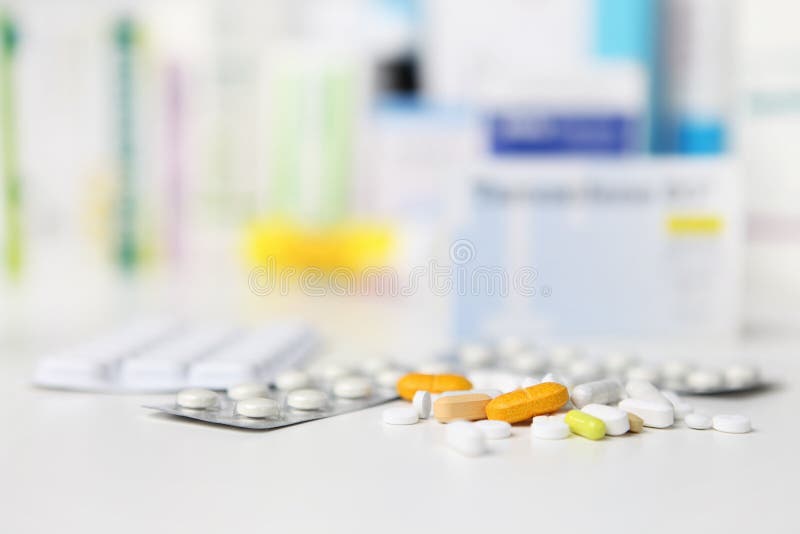 Comprimidos e bolha, cápsula da medicina, drogas e caixas da tabuleta foto de stock Comprimidos e bolha, cápsula da medicina, drogas e caixas da tabuleta foto de stock