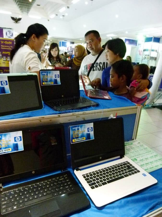 Computer exhibition editorial image. Image of solo, technology 69275205