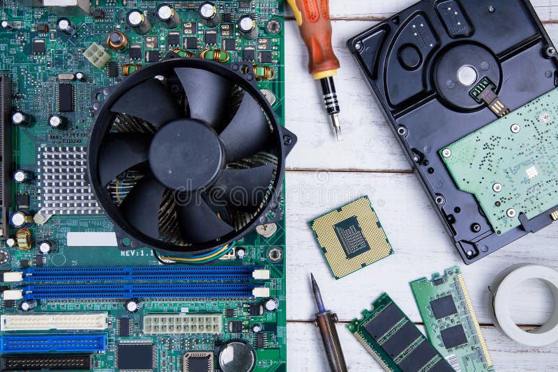 Computermotherboard, Computerdelen, Harde schijf, Ram en equipme royalty-vrije stock afbeeldingen Computermotherboard, Computerdelen, Harde schijf, Ram en equipme royalty-vrije stock afbeeldingen