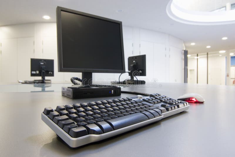 Computers in een bureau Computers in een bureau