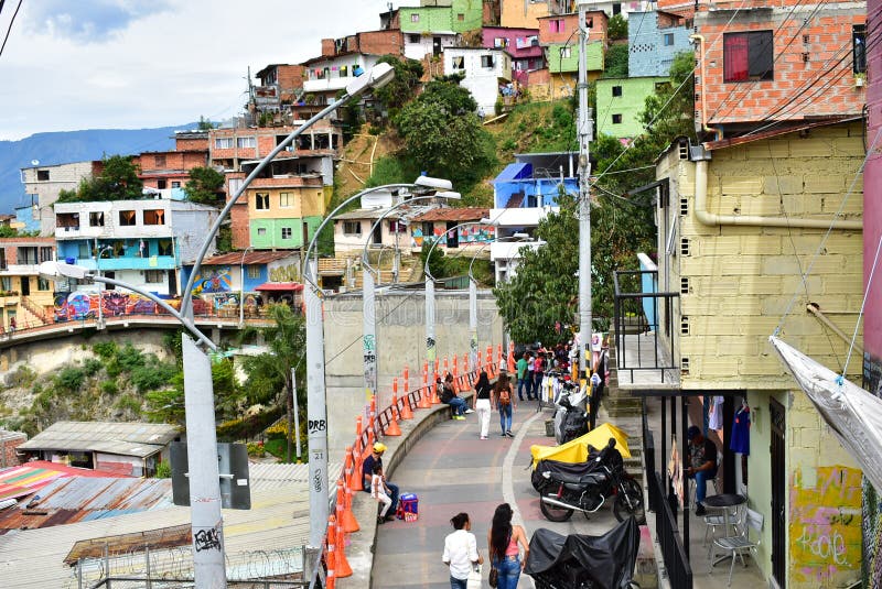 a comuna 13 de medellin imagem de stock a comuna 13 de medellin imagem de stock