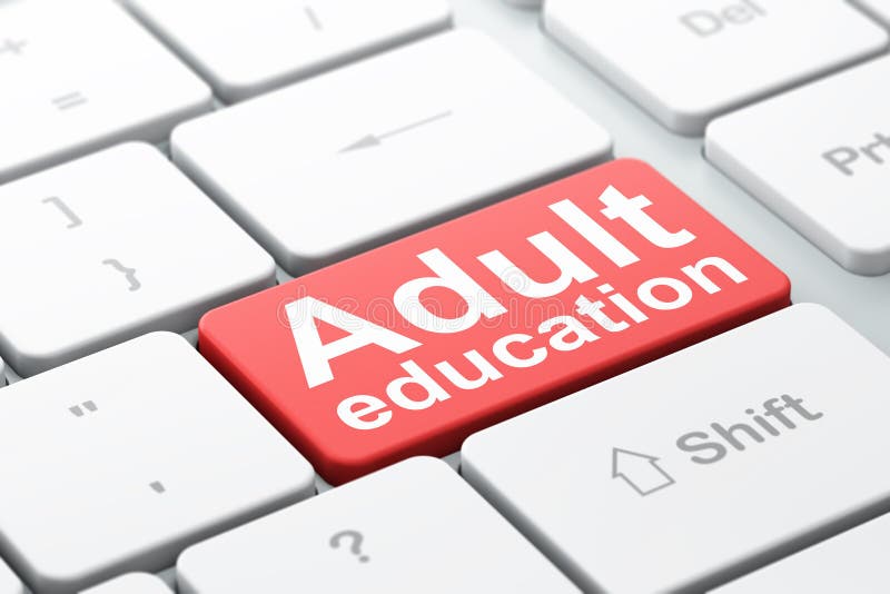 Conceito da educação: Ensino para adultos no fundo do teclado de computador fotografia de stock Conceito da educação: Ensino para adultos no fundo do teclado de computador fotografia de stock