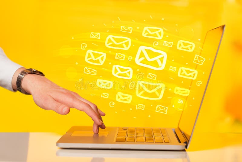 Conceito de enviar email fotos de stock royalty free