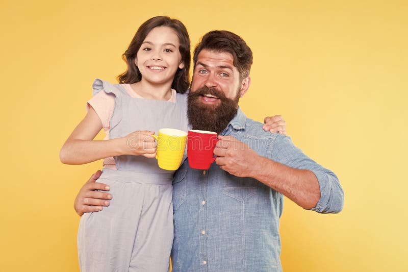 Conceito De Festa De Chá. Bom Dia. Tomando Café Juntos. Xícaras De Clínquer. Equilíbrio Hídrico E Cuidados De Saúde. Bebida Famili Foto de Stock - Imagem de partido, pouco: 174357052 Conceito De Festa De Chá. Bom Dia. Tomando Café Juntos. Xícaras De Clínquer. Equilíbrio Hídrico E Cuidados De Saúde. Bebida Famili Foto de Stock - Imagem de partido, pouco: 174357052