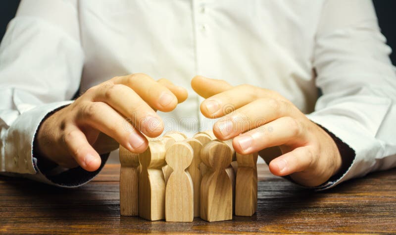 Conceito de Seguro de Equipe Gerenciamento de Recursos Humanos Recrutamento de pessoal Atraindo gerenciadores de topo altamente q imagem de stock royalty free Conceito de Seguro de Equipe Gerenciamento de Recursos Humanos Recrutamento de pessoal Atraindo gerenciadores de topo altamente q imagem de stock royalty free