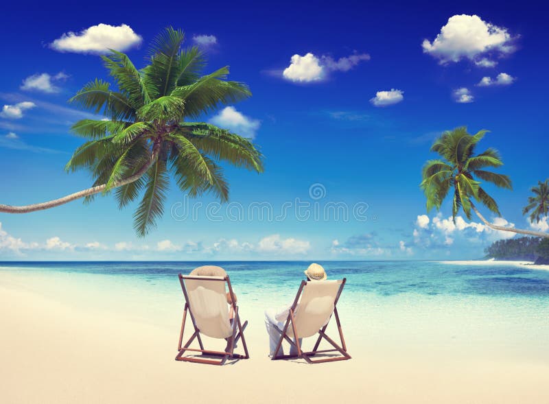 Conceito do feriado da praia do verão das férias do abrandamento dos pares
