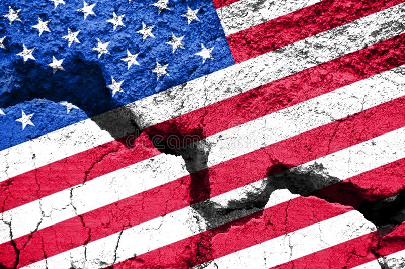 Concept, Amerikaanse vlag op gebarsten achtergrond stock afbeeldingen Concept, Amerikaanse vlag op gebarsten achtergrond stock afbeeldingen
