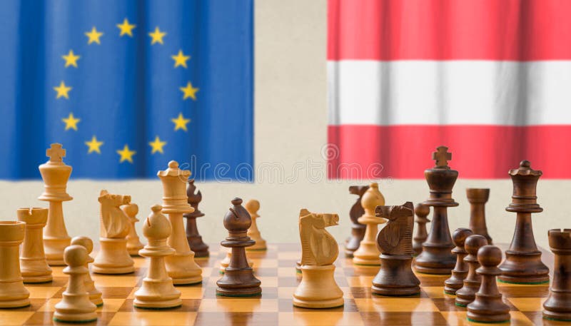 Chess pieces on a chessboard - Focus on the King Stock Photo - Alamy