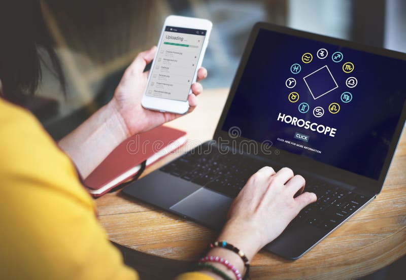 Concept d'astrologie de croyance de mystère de mythologie d'horoscope images libres de droits Concept d'astrologie de croyance de mystère de mythologie d'horoscope images libres de droits