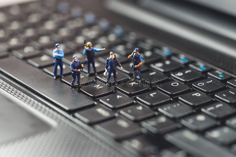 Concept de criminalitate informatică. fotografie macrocomandă stock images
