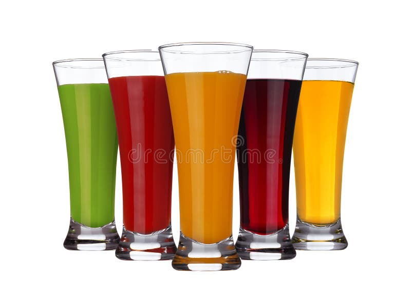 Concept de jus de fruit, verres de diff?rents jus des fruits et l?gumes d'isolement sur le fond blanc image libre de droits Concept de jus de fruit, verres de diff?rents jus des fruits et l?gumes d'isolement sur le fond blanc image libre de droits
