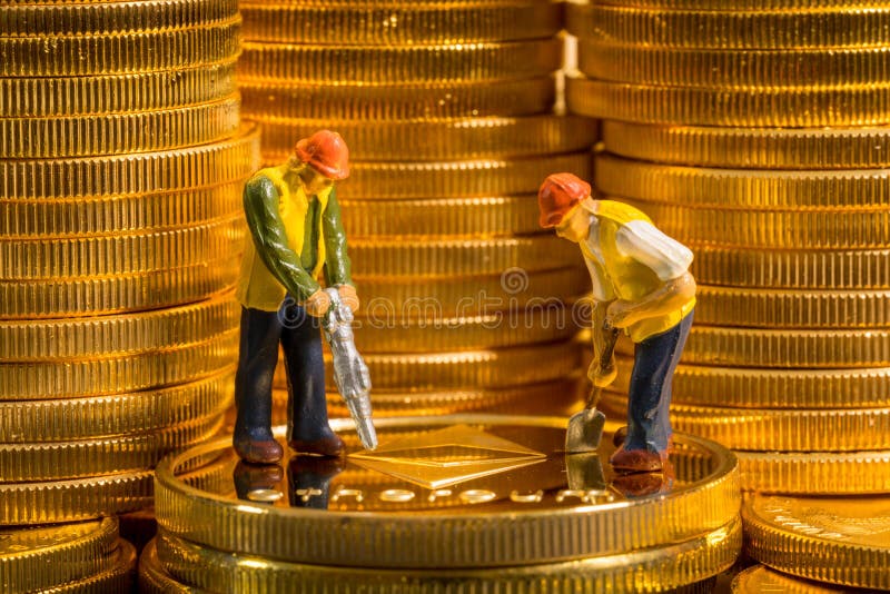 Concept de l'exploitation de nouvelles pièces de monnaie de devise de cyber d'ethereum images stock Concept de l'exploitation de nouvelles pièces de monnaie de devise de cyber d'ethereum images stock