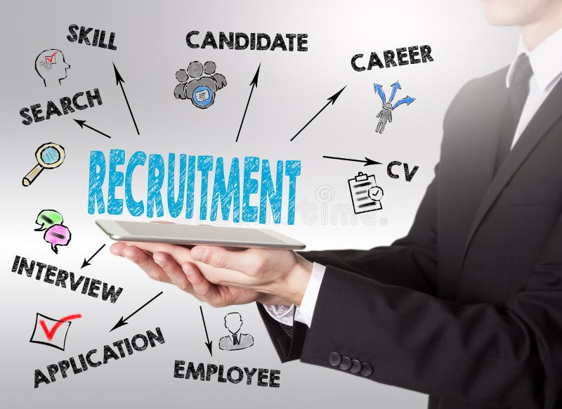 Concept de recrutare tânăr care deține un calculator tabletă royalty free stock photography