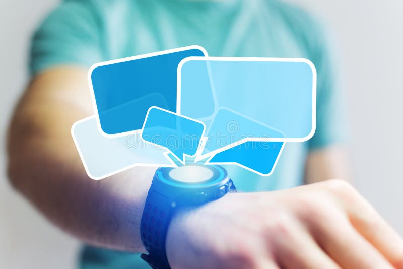 Concept het verzenden van berichten met een smartwatch royalty-vrije stock foto's Concept het verzenden van berichten met een smartwatch royalty-vrije stock foto's
