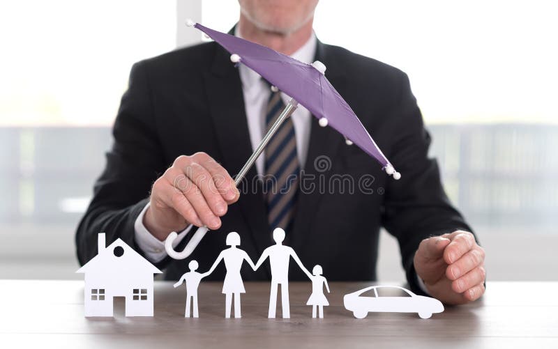 General agent protecting a house, a family and a car. General agent protecting a house, a family and a car