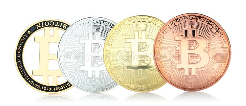 Concepto con monedas de criptomoneda Bitcoin, aislado sobre fondo transparente fotografía de archivo libre de regalías