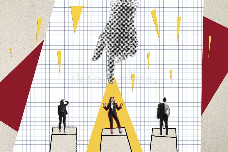 Concepto de negocio de liderazgo y reconocimiento con empresarios en podios resaltados por un foco y una gran mano señaladora imágenes de archivo libres de regalías