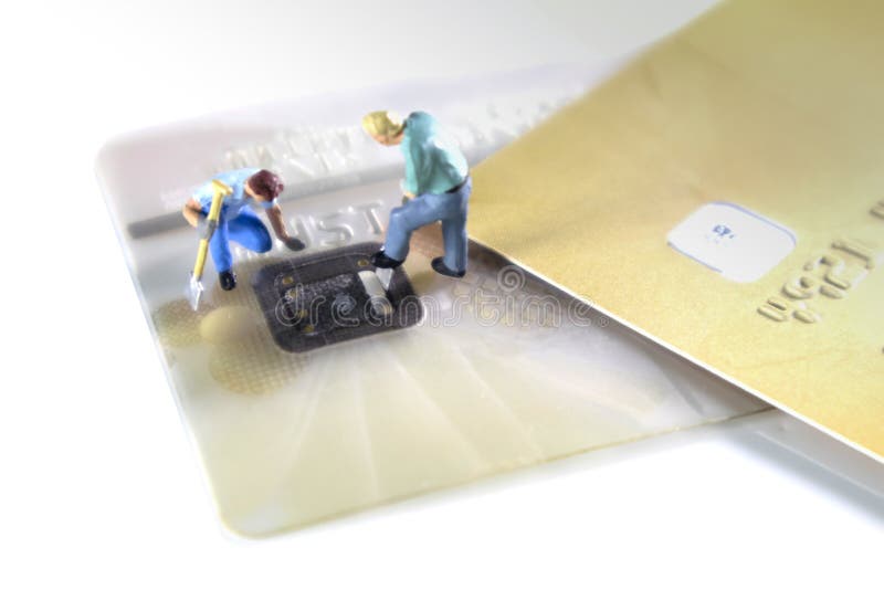Concepto de robo de tarjetas de crédito. Hacker robar información de tarjetas de crédito sobre seguridad de tarjetas de envÃo fotografía de archivo