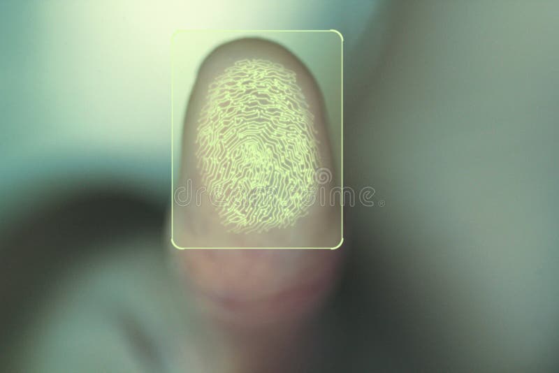 Concepto para la seguridad personal y corporativa usando la exploración biométrica de la huella dactilar de la identidad fotos de archivo Concepto para la seguridad personal y corporativa usando la exploración biométrica de la huella dactilar de la identidad fotos de archivo