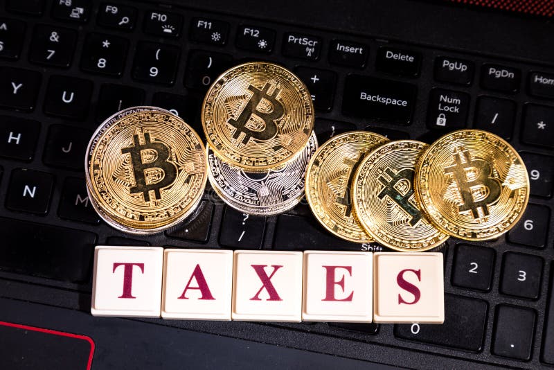 Conceptuele cryptocurrency bitcoin op computertoetsenbord met woord royalty-vrije stock foto Conceptuele cryptocurrency bitcoin op computertoetsenbord met woord royalty-vrije stock foto