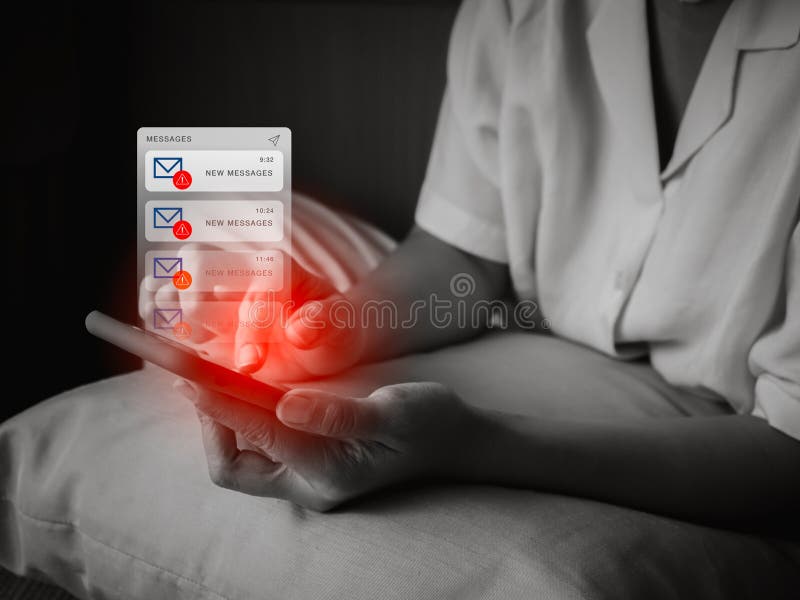 Conceptul de spam SMS și de mesaje false de înșelătorie. Sistem hăcuit alertă alertă e-mail hack înșelătorie malware răspândirea a stock illustration