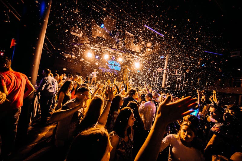 Concert Crowd Confetti Dancing Lights Editorial Photography - Image of ...