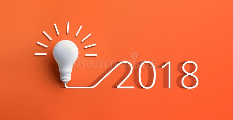 concetti 2018 di ispirazione di creatività con la lampadina fotografia stock libera da diritti concetti 2018 di ispirazione di creatività con la lampadina fotografia stock libera da diritti