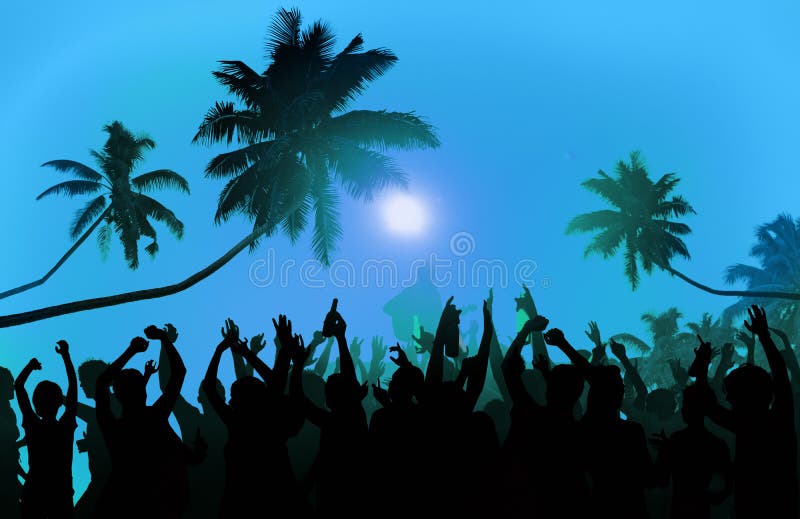 Concetto di eccitazione dell'esecutore del partito della spiaggia di festival di musica di estate
