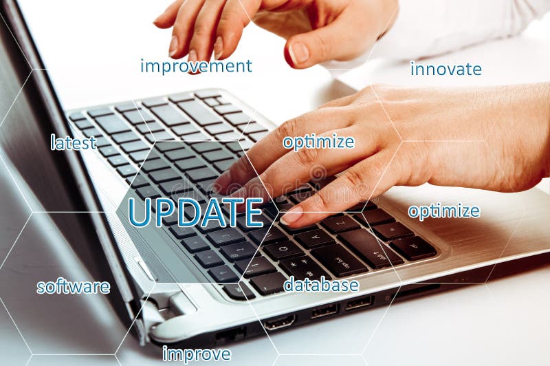 Concetto di lavoro dell'aggiornamento di Digital dell'ufficio online di aggiornamento ottimizzi fotografie stock libere da diritti Concetto di lavoro dell'aggiornamento di Digital dell'ufficio online di aggiornamento ottimizzi fotografie stock libere da diritti