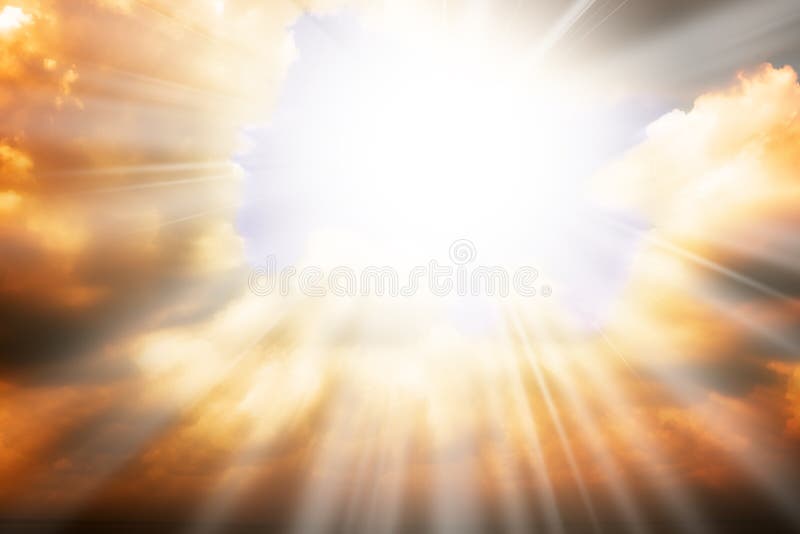 Concetto di religione di cielo - esponga al sole i raggi ed il cielo
