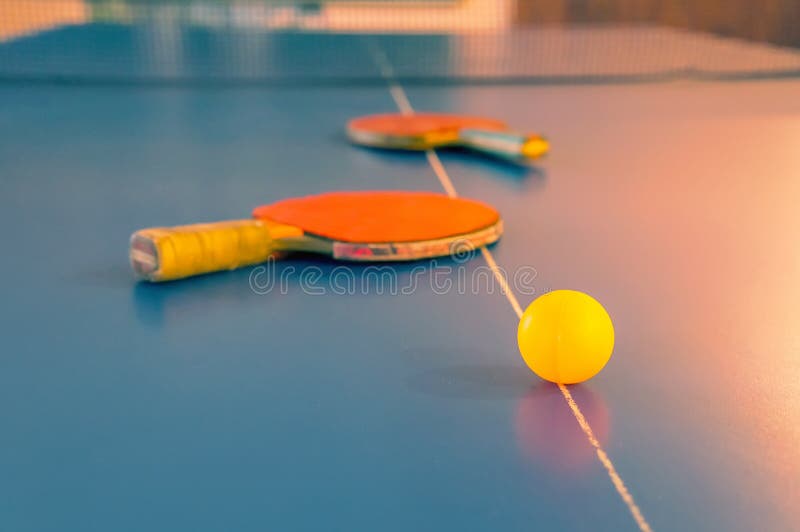 Concorsi di sport nel ping-pong fotografie stock Concorsi di sport nel ping-pong fotografie stock