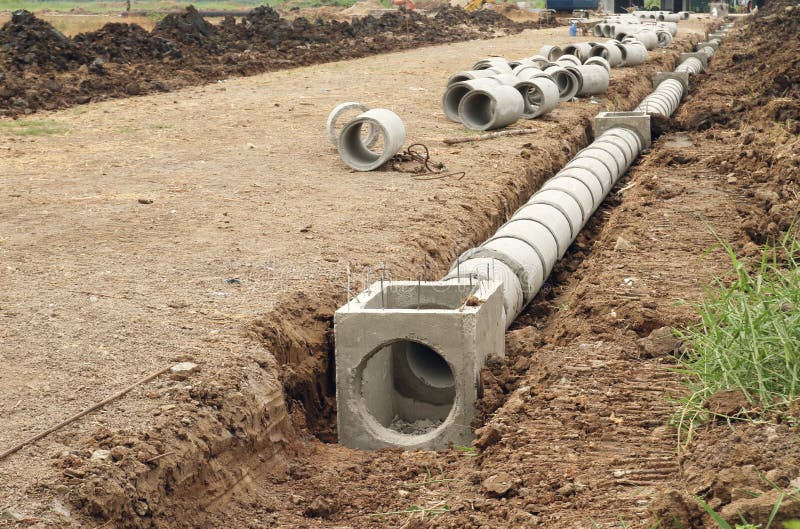 Concrete drainage tank