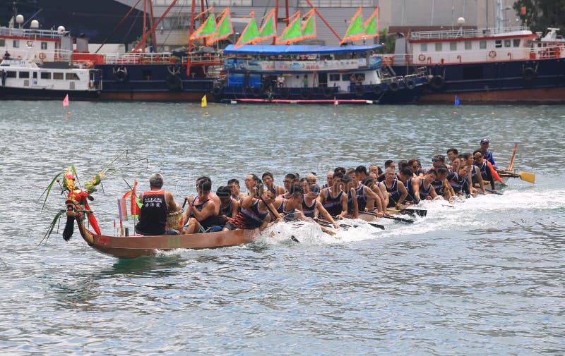 Concursul de dragoni este început pentru festivalul Duanwu. stock photo