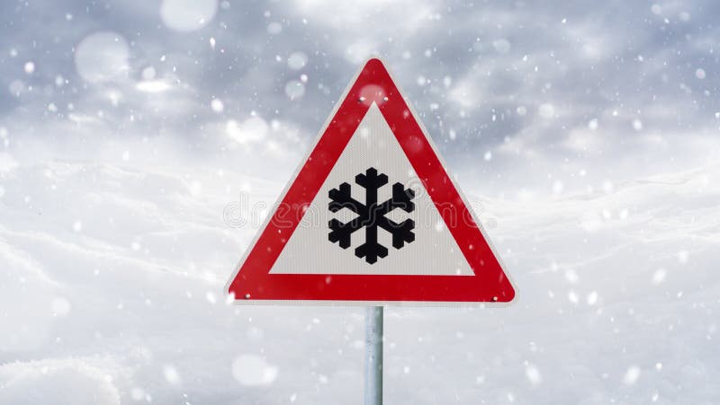 Conducción en invierno - signo de advertencia - riesgo de nieve y hielo