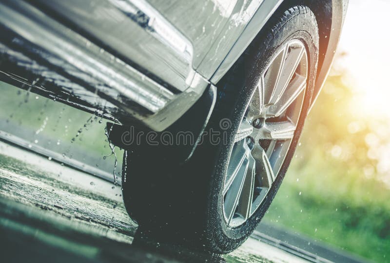 Condução de carro na chuva
