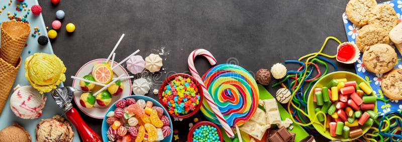 Variedad de confitería colorida con espacio para texto imagenes de archivo