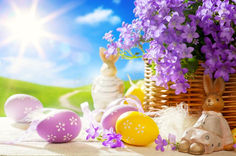 Coniglietto di pasqua di arte ed uova di Pasqua