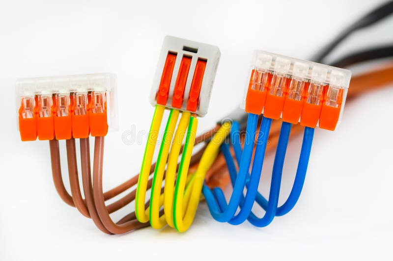 lof Zij zijn enthousiast Connector Voor Elektrische Kabeldraden Stock Foto - Image of gevaar,  hulpmiddel: 210234178