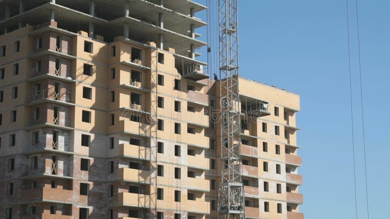 Construcción de un edificio residencial del apartamento