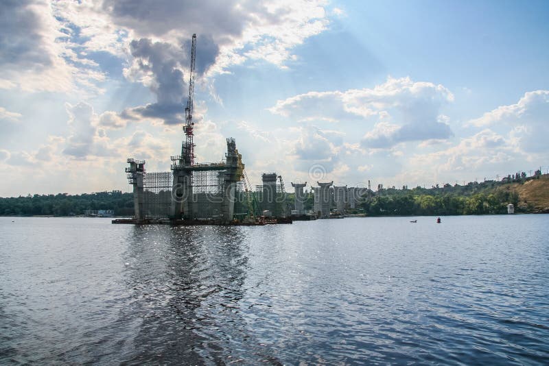 Construction Of Automobile Bridges Across The Dnieper River