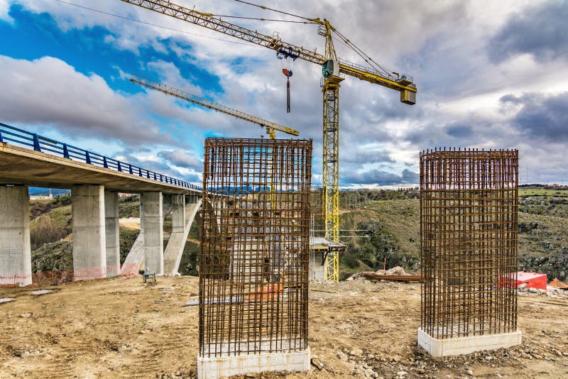 Construction of the Pillars of a Bridge with a Lifting Platform. Stock