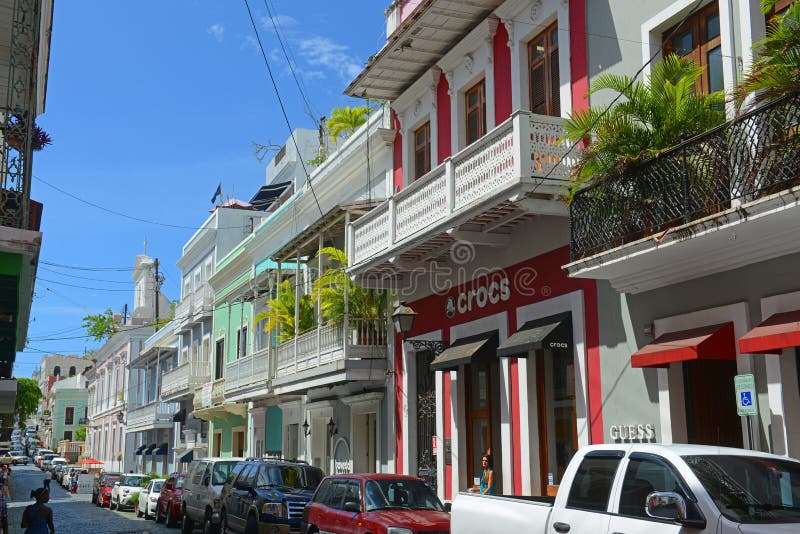 Construção histórica em San Juan velho, Porto Rico fotografia de stock Construção histórica em San Juan velho, Porto Rico fotografia de stock