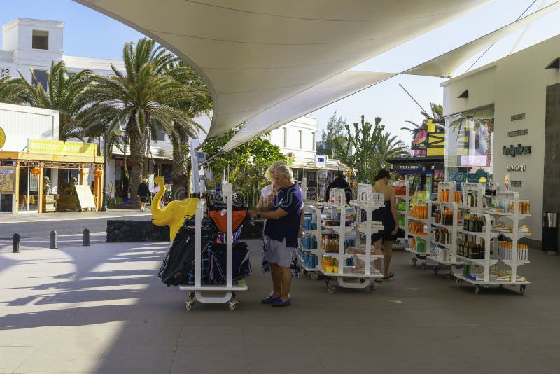 Edifício tradicional em Teguise fotos de stock
